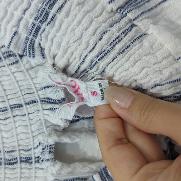 Striped off the shoulder top Sz small - Picture 2 of 4